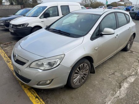 VAUXHALL ASTRA 1.4 16v Excite Euro 5 5dr