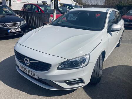 VOLVO V60 2.0 R-Design Lux Nav D4